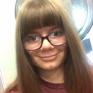 Meet your Posher, Cyara